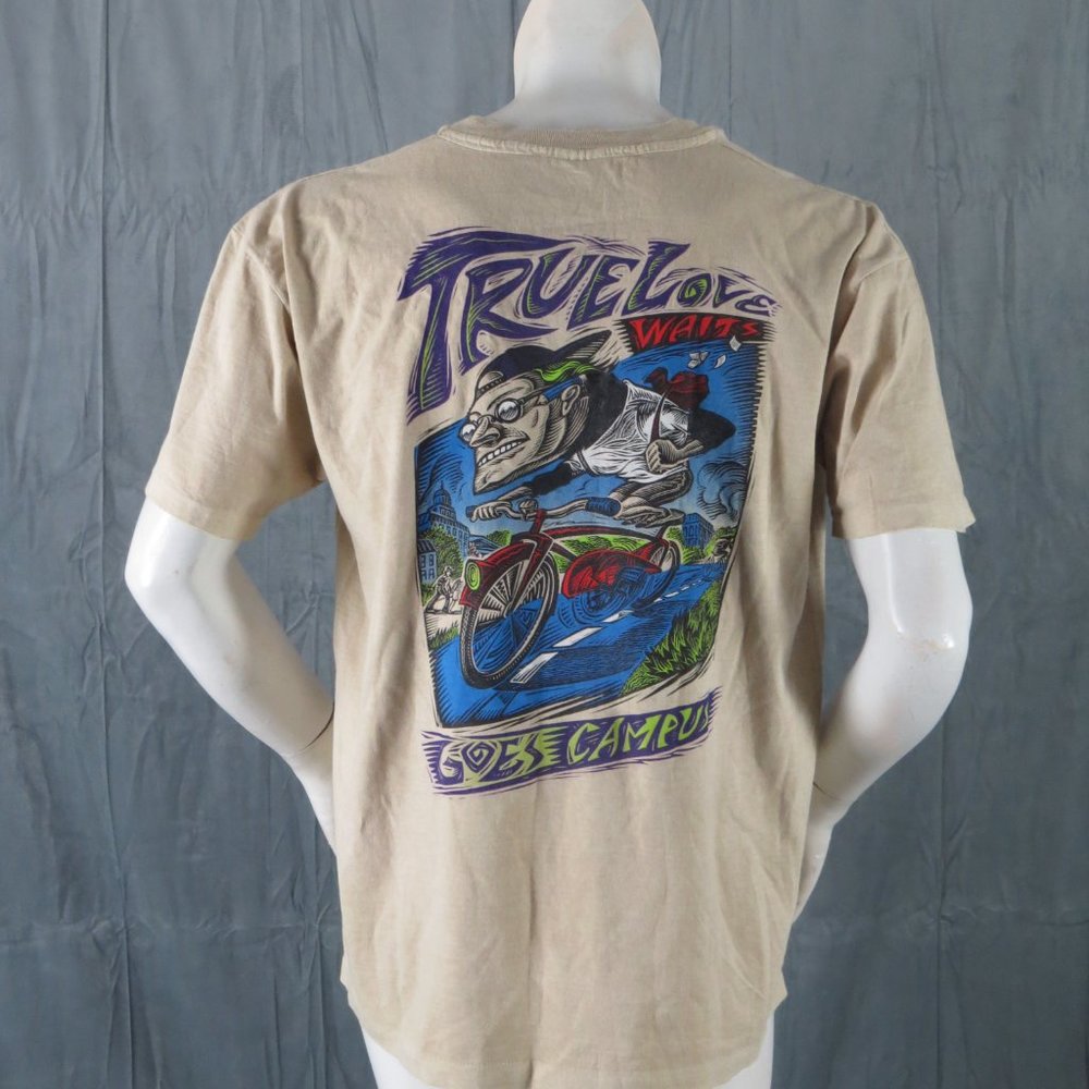 Vintage Graphic T-shirt - True Love Goes Campus Cartoon Graphic - Men's Large